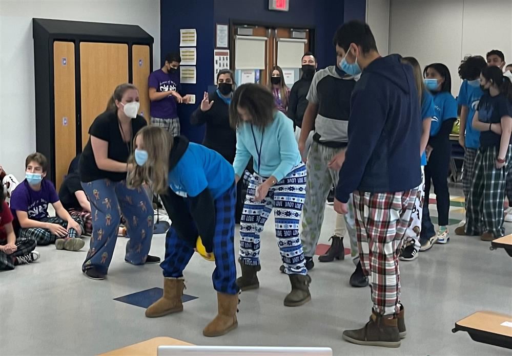 Memorial holds school-wide House event